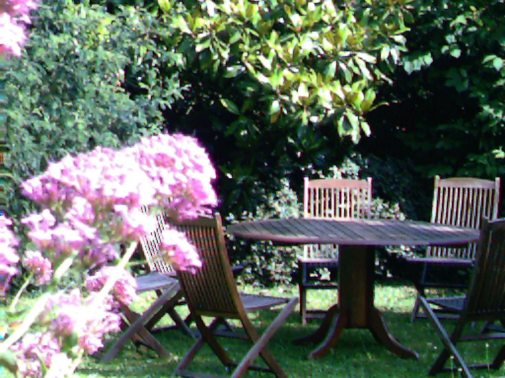 La Tour Des Laudes Bed & Breakfast Breuil-Barret ภายนอก รูปภาพ
