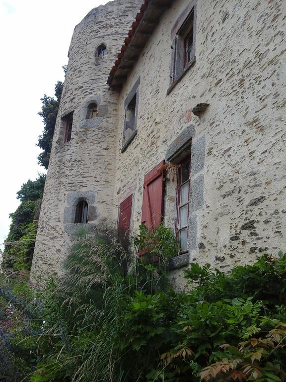 La Tour Des Laudes Bed & Breakfast Breuil-Barret ภายนอก รูปภาพ