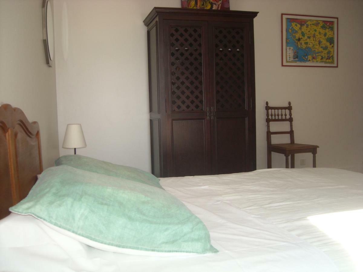 La Tour Des Laudes Bed & Breakfast Breuil-Barret ภายนอก รูปภาพ
